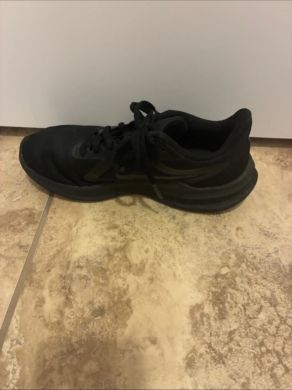 Nike Kids youth 6.5 Black Athletic Running Shoes girls - Picture 6 of 10